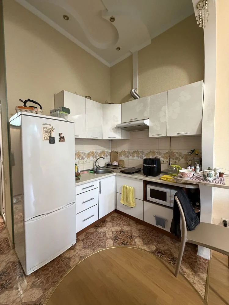 Продам 1 комнатную квартиру в центре, Коблевская, 29. Новый