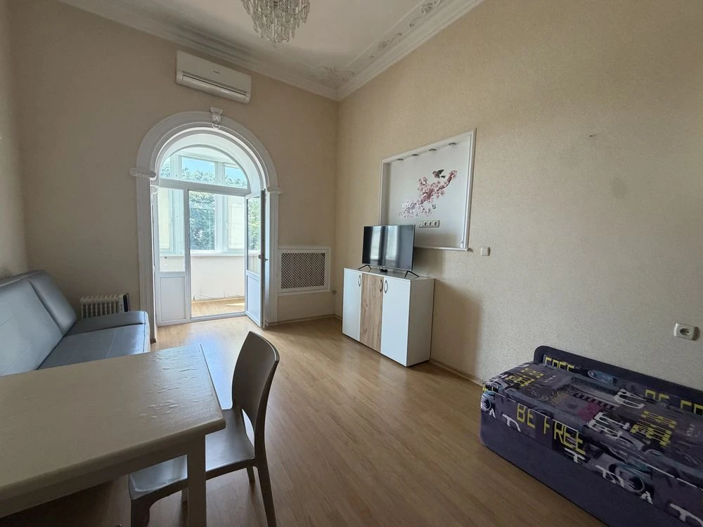 Продам 1 комнатную квартиру в центре, Коблевская, 29. Новый
