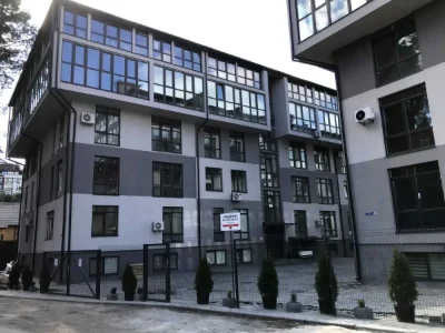 Смарт квартира, 33м, цоколь, Wood Park, провулок Ради