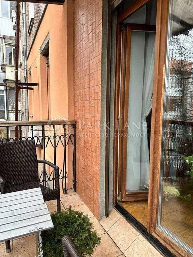 Продам квартиру 2к 73м2 ремонт Сталінка з ліфтом Газ Тихий П