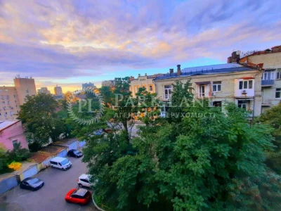 Продам квартиру 2к 73м2 ремонт Сталінка з ліфтом Газ Тихий П