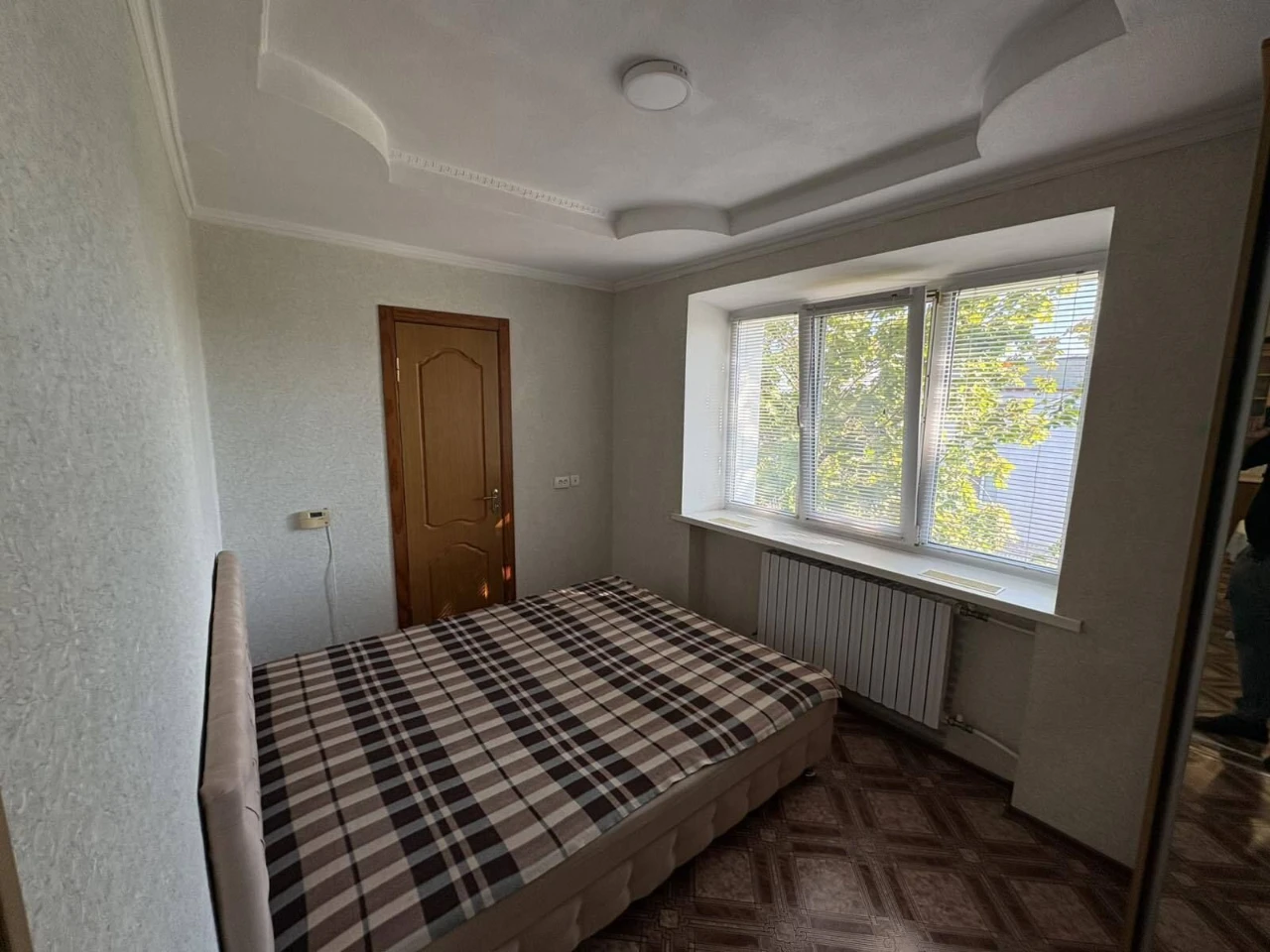 2-room apartment with autonomous gas heating, left bank