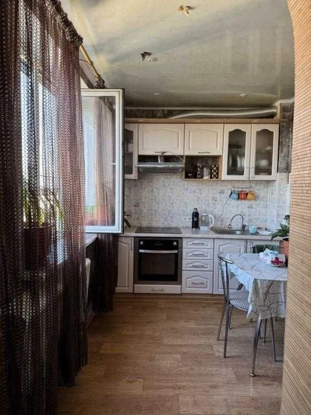 For Sale: 2-room apartment on Maselskogo Street.