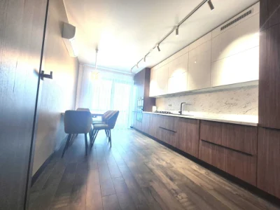 Modern apartment with renovation in a house near the lake. "HYDROPARK