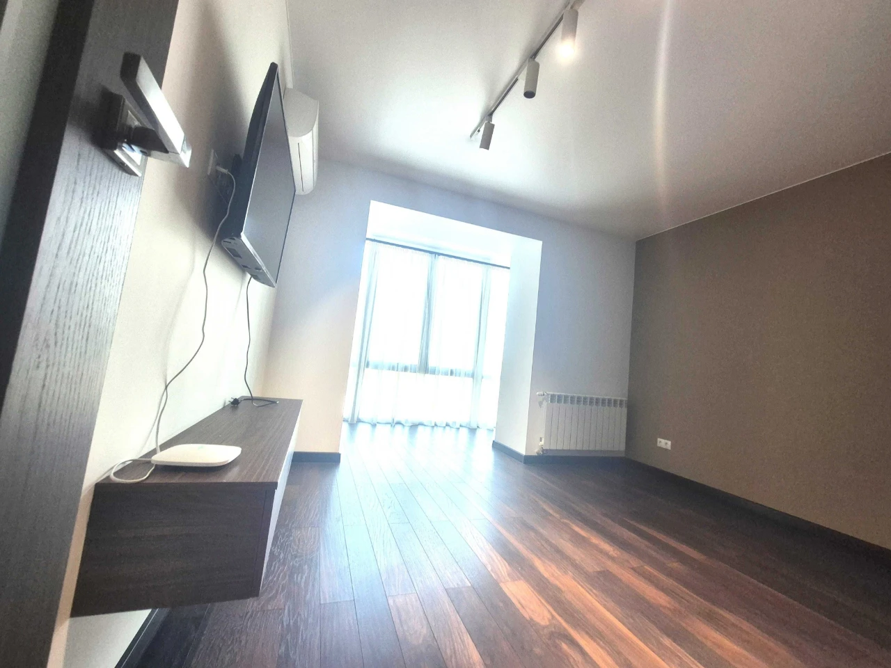 Modern apartment with renovation in a house near the lake. "HYDROPARK