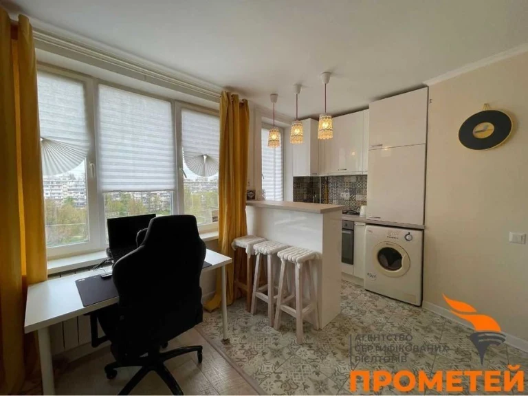 1-room apartment for sale, Zodchykh St., 56-A