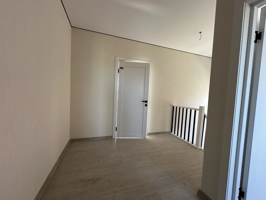 Продам Будинок /Дуплекс з Ремонтом 105 кв.м. 4 кімнати 3 сот