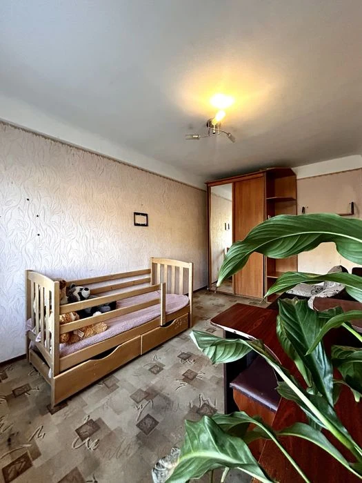 Продам 1 кімн. Квартиру 12 квартал!