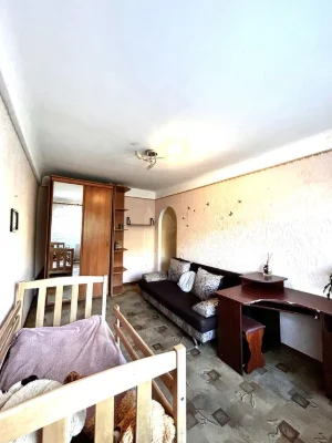Продам 1 кімн. Квартиру 12 квартал!