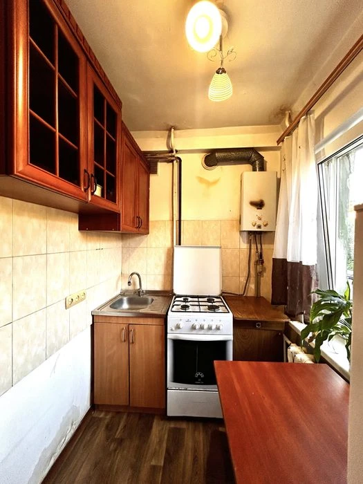 Продам 1 кімн. Квартиру 12 квартал!
