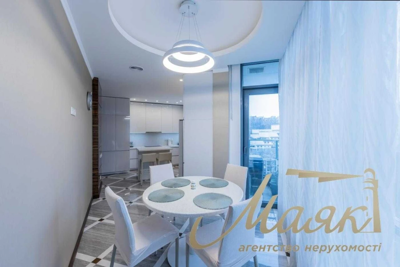 Продаж 4-кімнатної квартири 180м2 в ЖК PecherSky, Печерськ