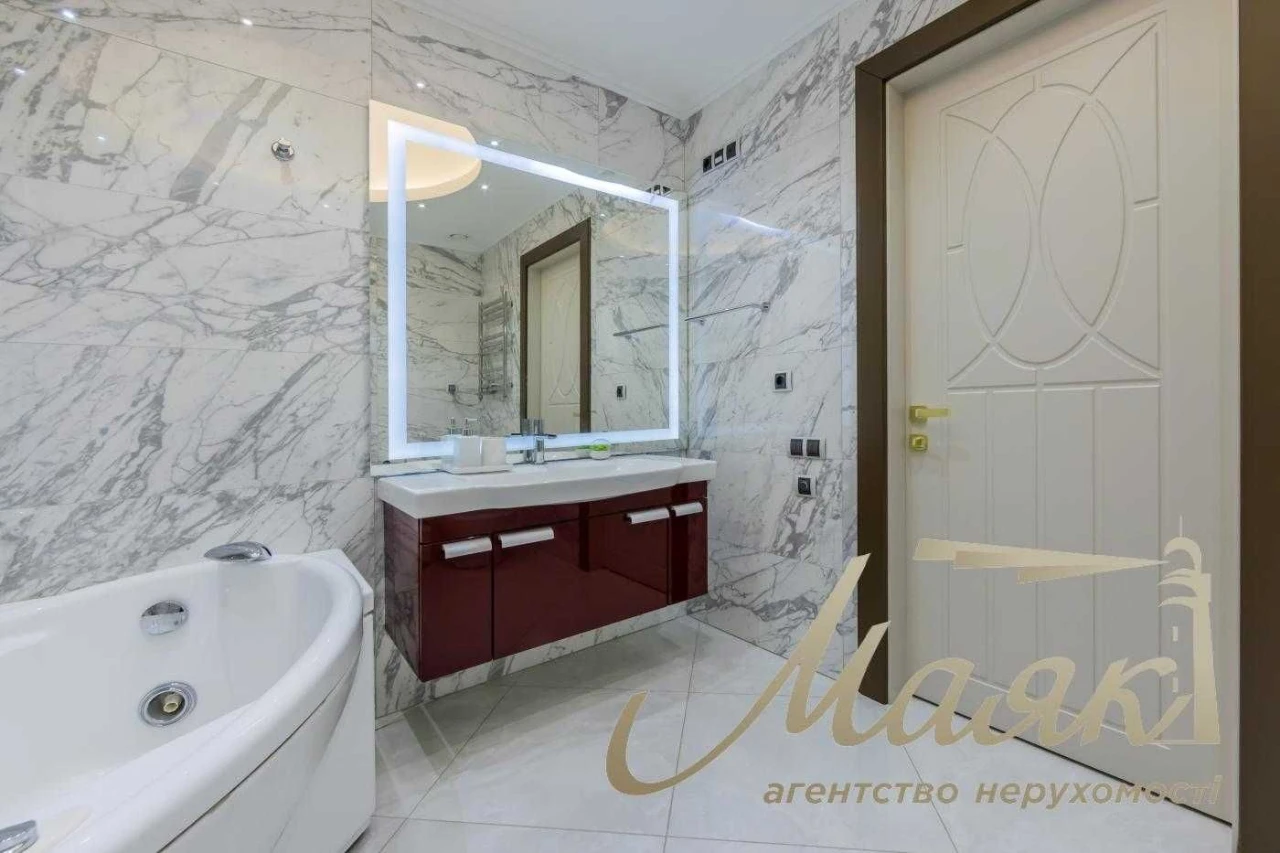 Продаж 4-кімнатної квартири 180м2 в ЖК PecherSky, Печерськ