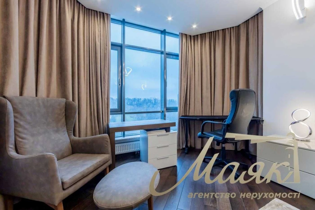 Продаж 4-кімнатної квартири 180м2 в ЖК PecherSky, Печерськ