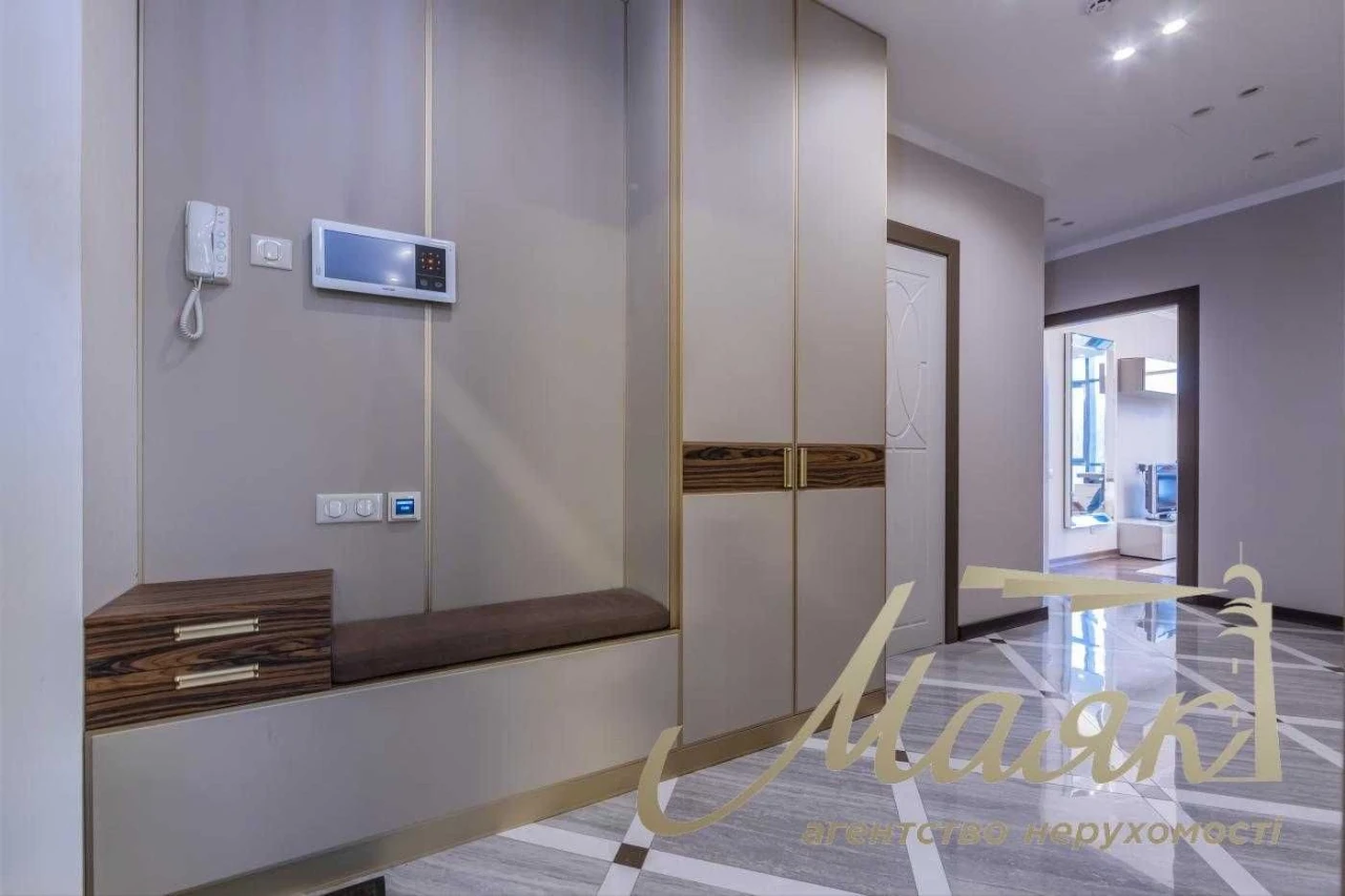 Продаж 4-кімнатної квартири 180м2 в ЖК PecherSky, Печерськ