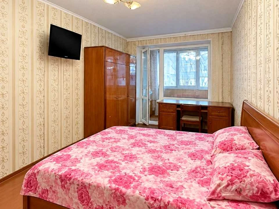 Квартира. Дніпро, Олександра Поля вул.