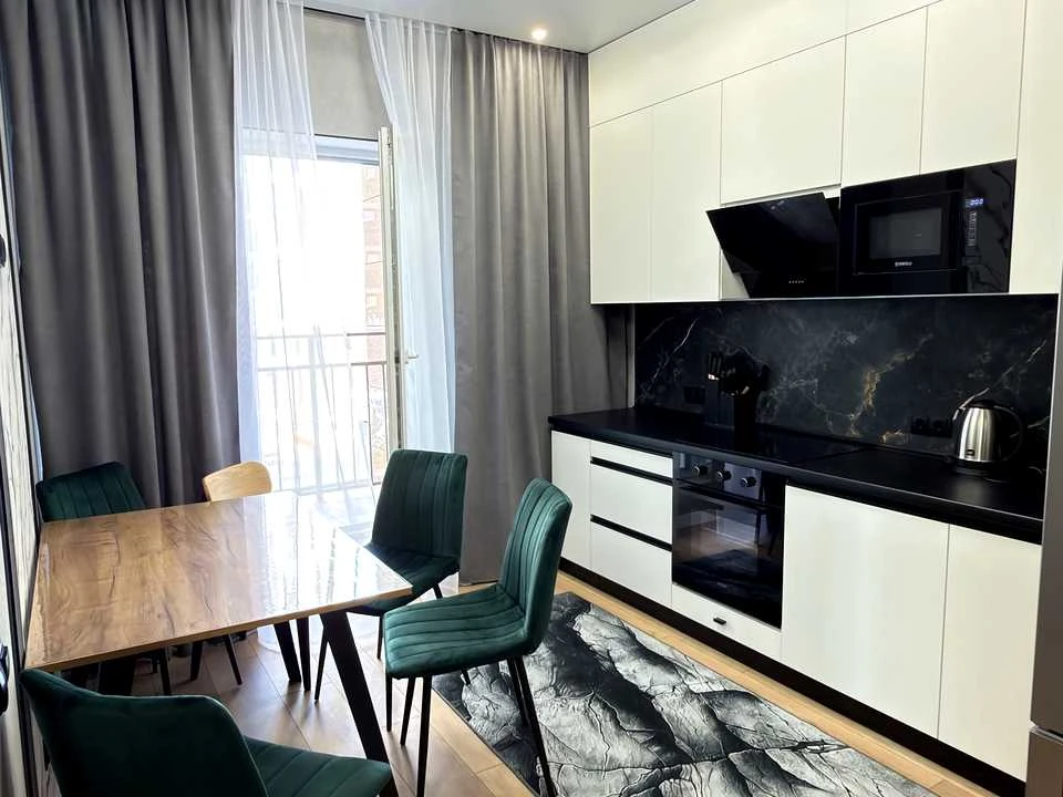 Apartment. Odesa, Krasnova St.