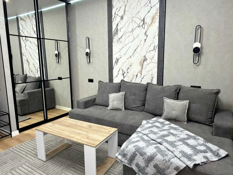 Apartment. Odesa, Krasnova St.