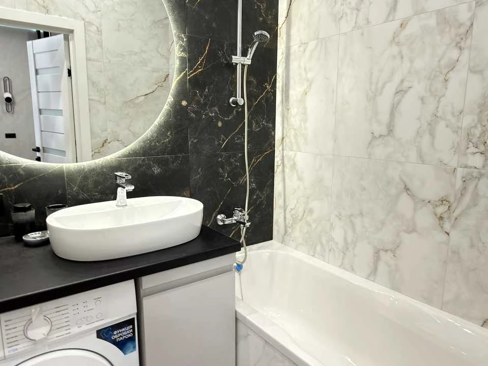 Apartment. Odesa, Krasnova St.
