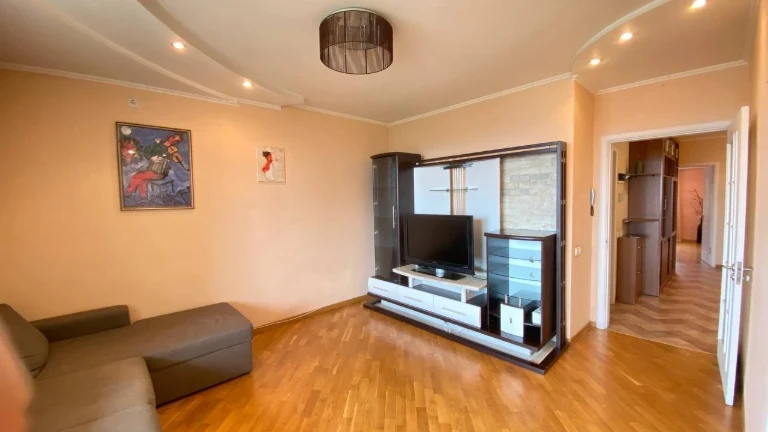 2-room apartment for sale! Address: Petry Bolbochana St. 4A. No%.