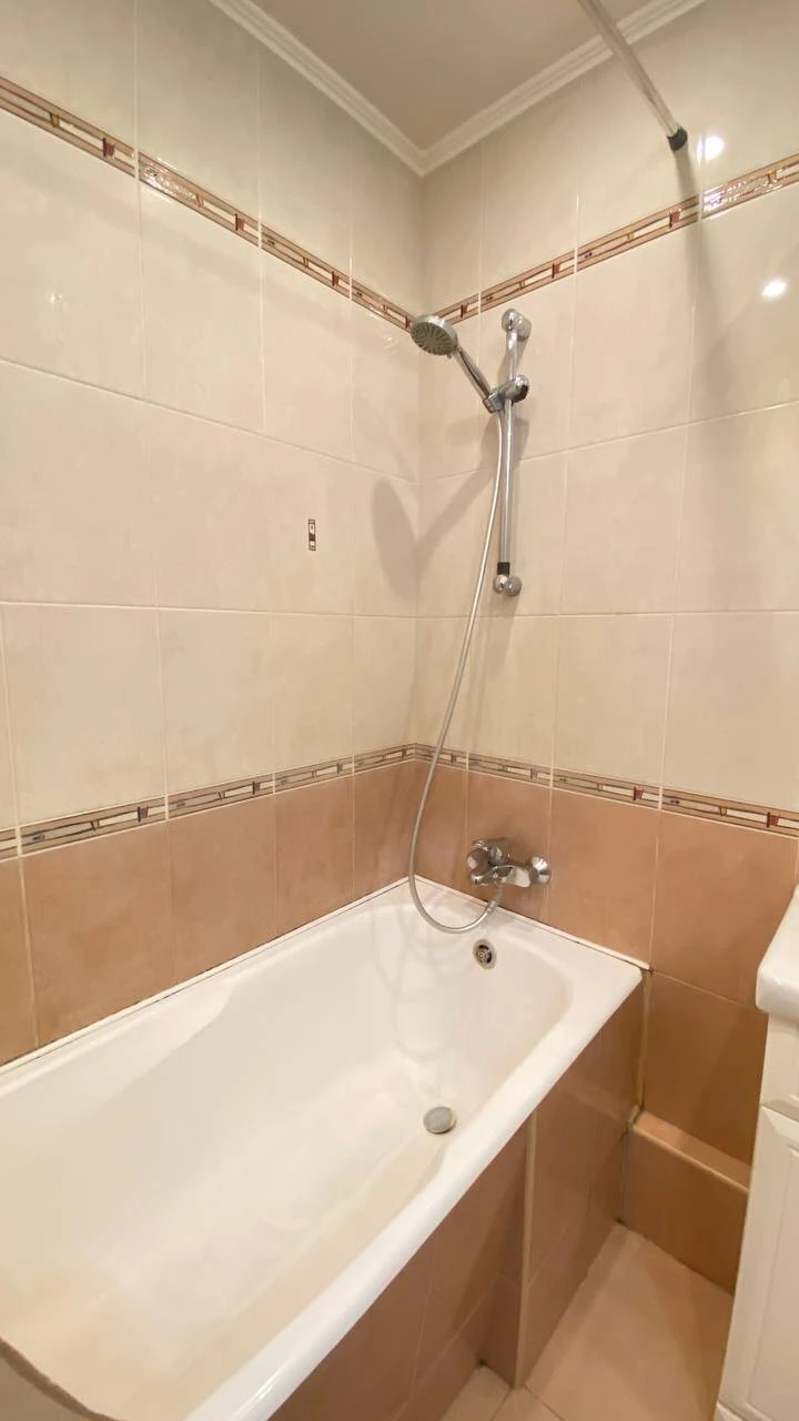 2-room apartment for sale! Address: Petry Bolbochana St. 4A. No%.