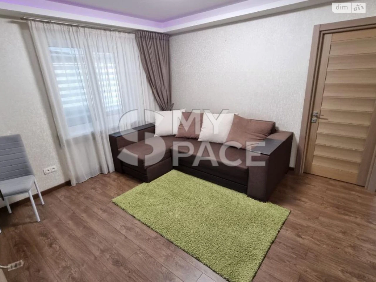 Sale of Apartment in the Left Bank Area