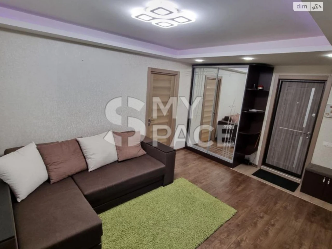 Sale of Apartment in the Left Bank Area