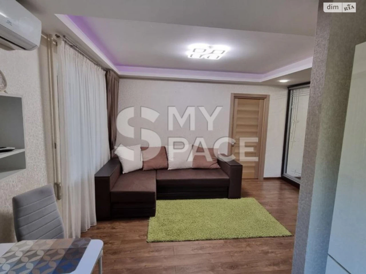 Sale of Apartment in the Left Bank Area