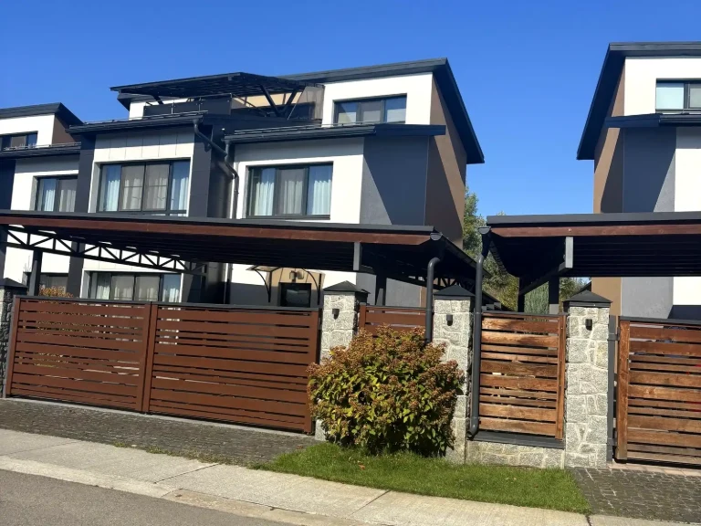 Rent a House 240 sq m 5 acres