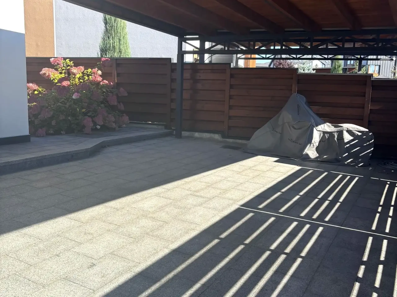 Rent a House 240 sq m 5 acres