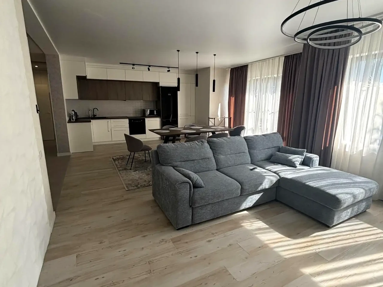Rent a House 240 sq m 5 acres