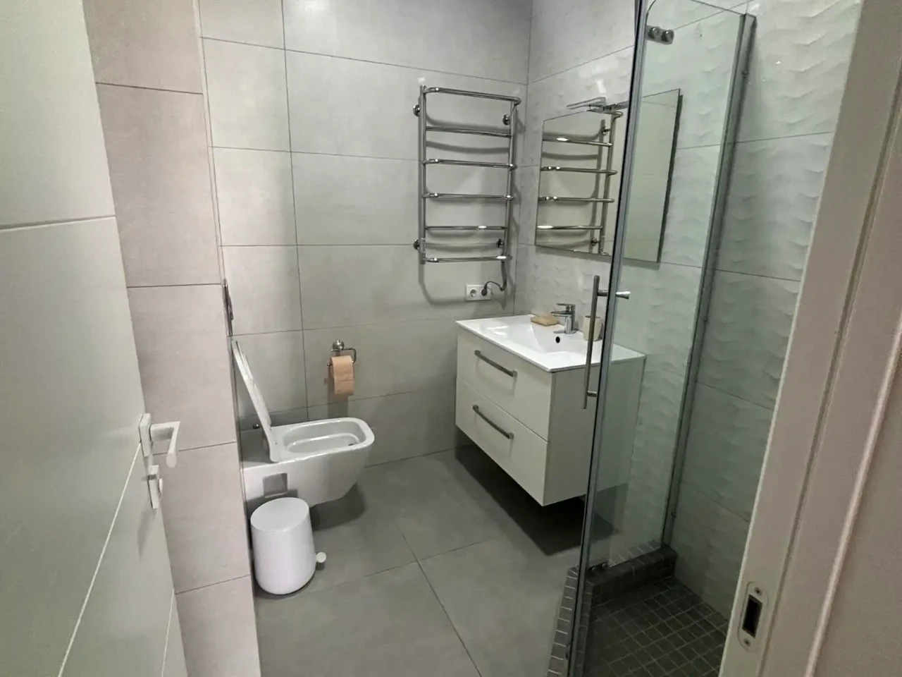 Rent a House 240 sq m 5 acres