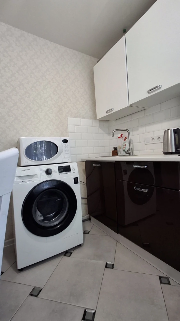 ВІД ВЛАСНИКА продам 1 кім. квартиру