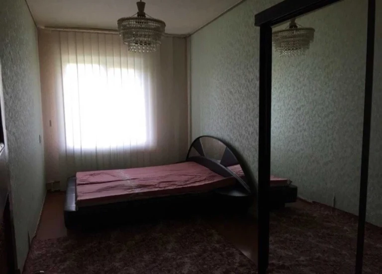 Apartment for Sale: 2-Room Apartment on Krams'koho Street