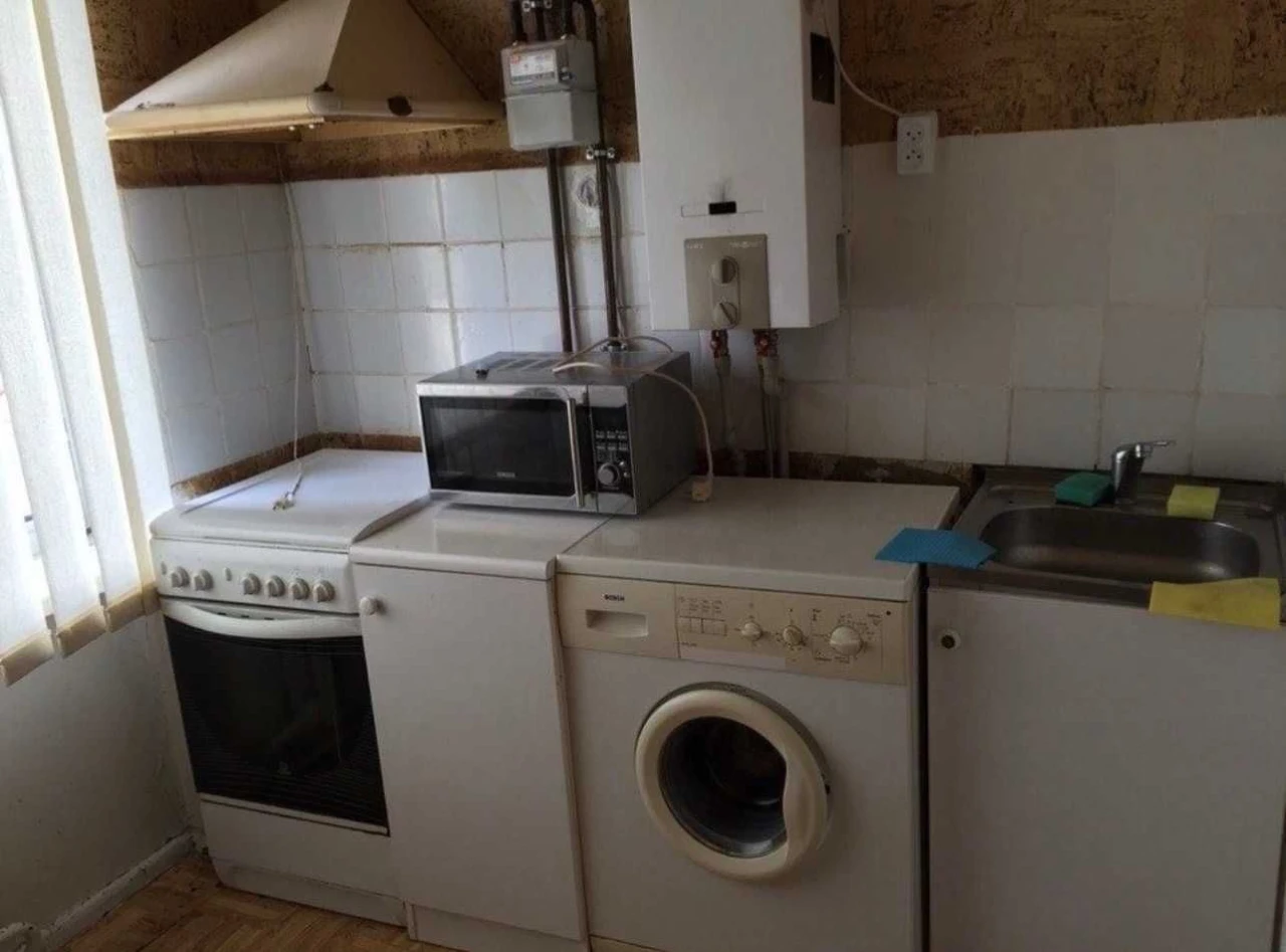 Apartment for Sale: 2-Room Apartment on Krams'koho Street