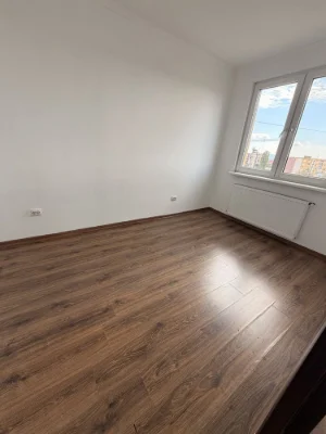 Uzhgorod. 4-room apartment on street