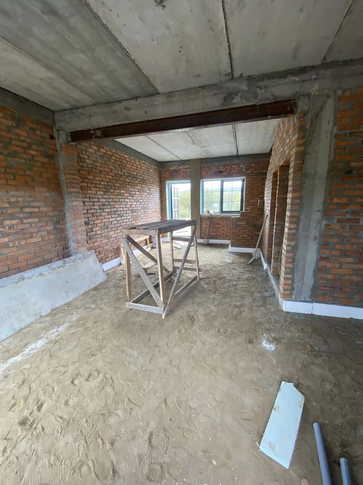 Sale of a modern compact cottage