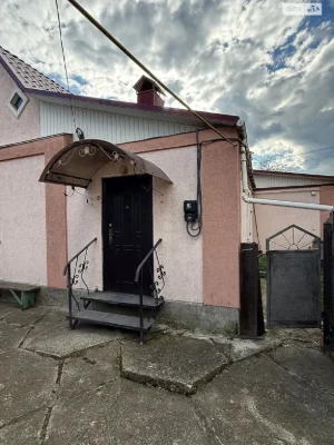 Sale of a House Section - Mariyanovka
