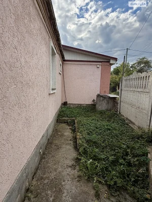 Sale of a House Section - Mariyanovka