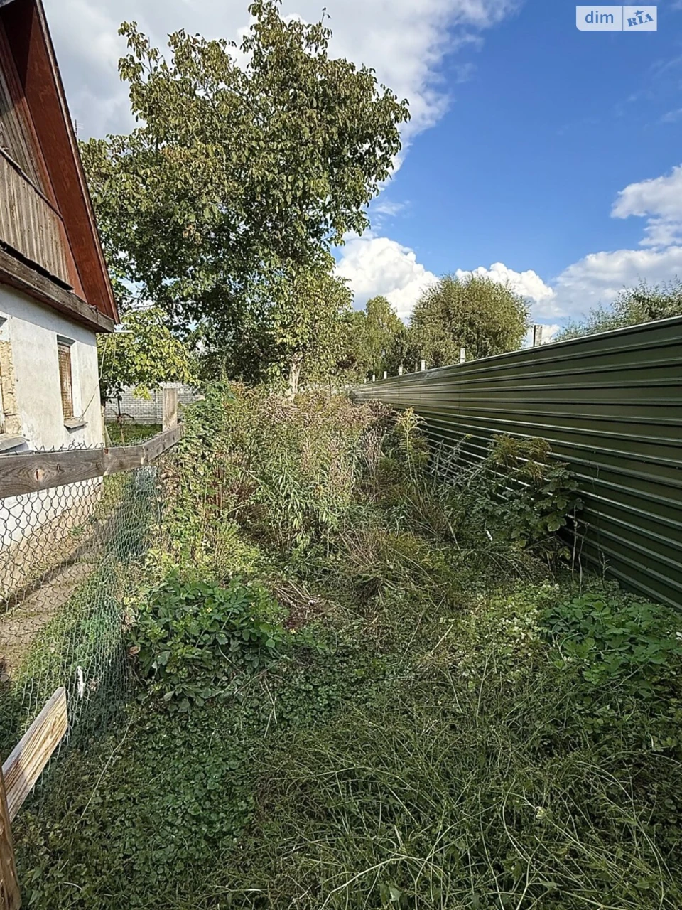 Sale of a House Section - Mariyanovka
