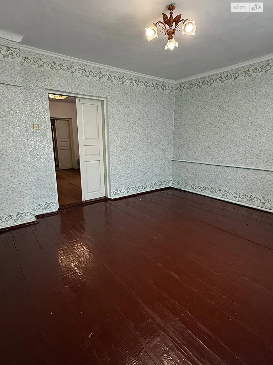 Sale of a House Section - Mariyanovka