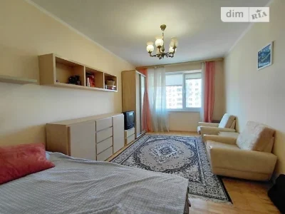 Sale of 1-room apartment 35 sq. m. on Volodymyr Ivasyuk Ave. 51