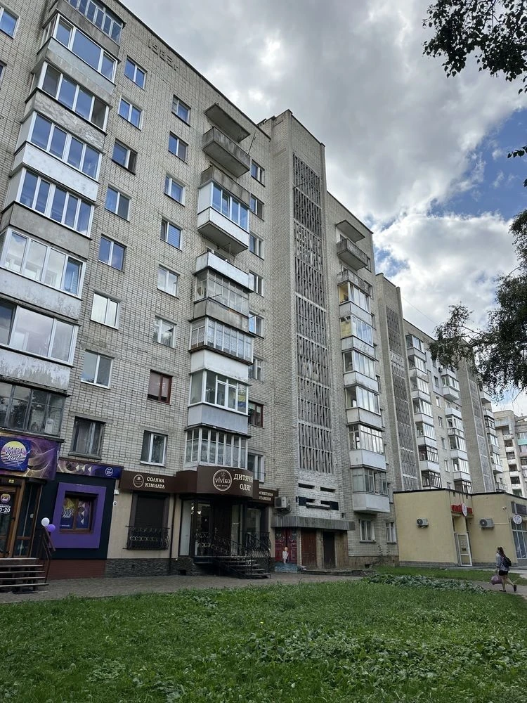 Продажа 3-комнатной коммерческой квартиры в Покровском Центре