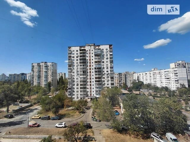 Sale of 1-room apartment 35 sq. m. on Volodymyr Ivasyuk Ave. 51