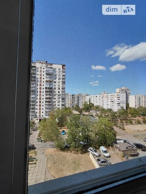 Sale of 1-room apartment 35 sq. m. on Volodymyr Ivasyuk Ave. 51