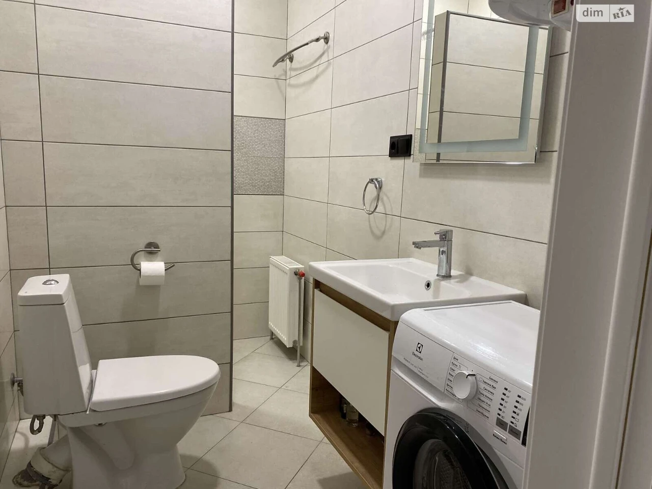 Long-Term Rental Apartment, Holosiiv