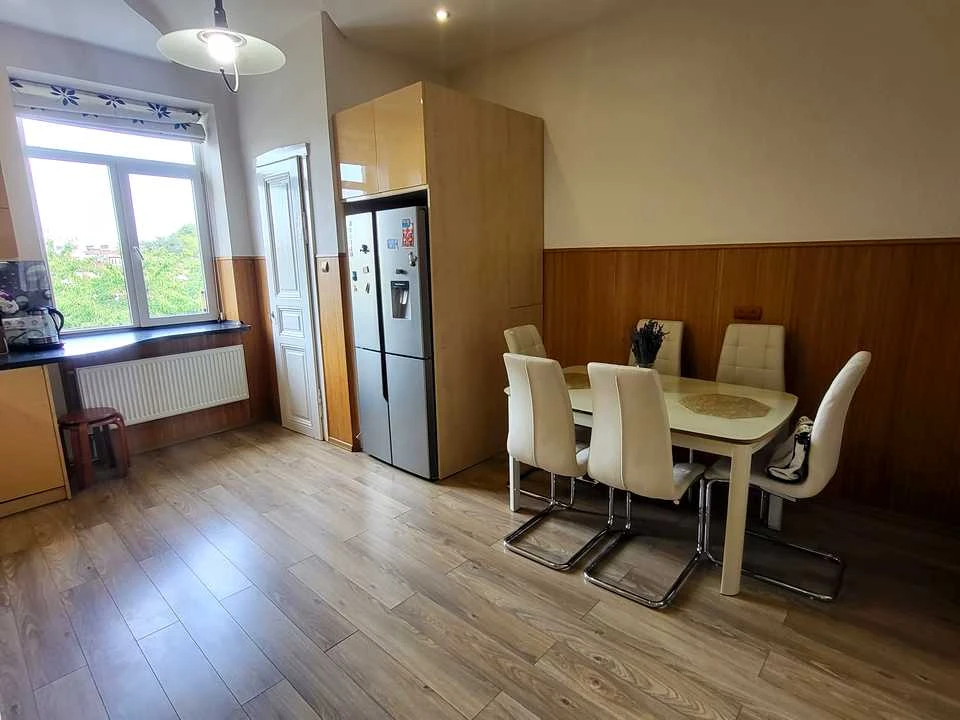 Apartment. Sheptytskykh Street, Lviv