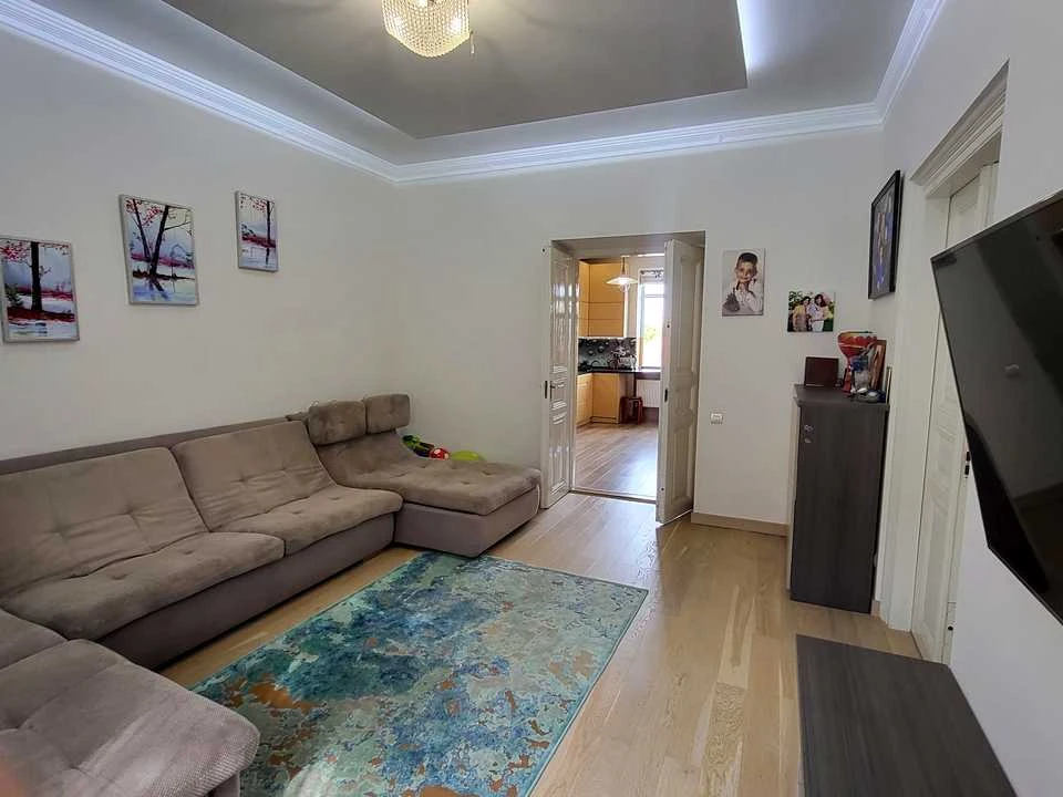 Apartment. Sheptytskykh Street, Lviv