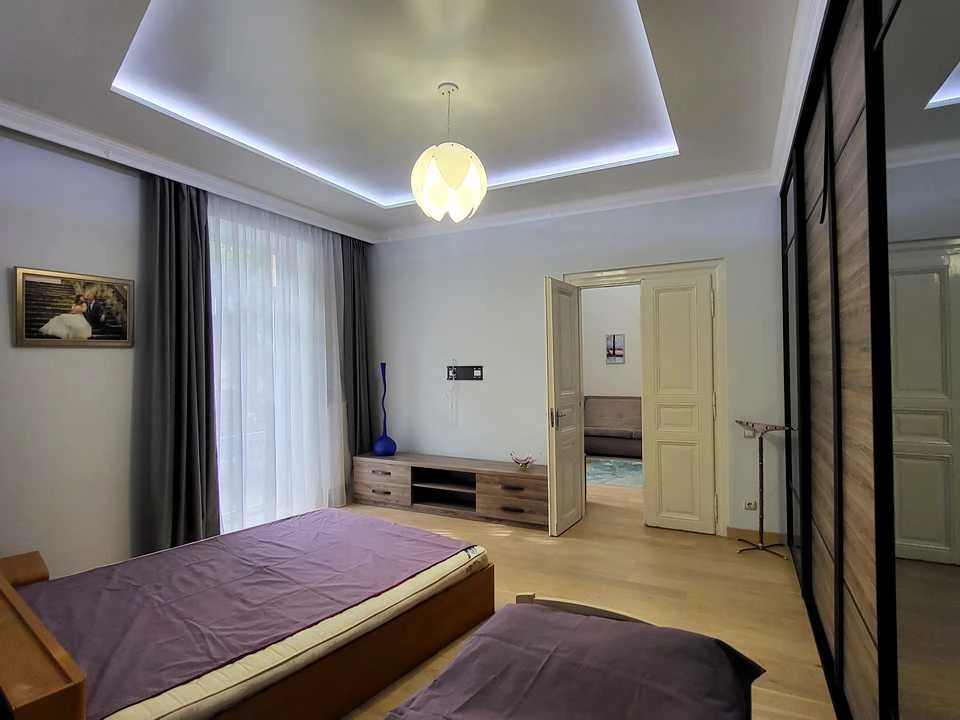Apartment. Sheptytskykh Street, Lviv