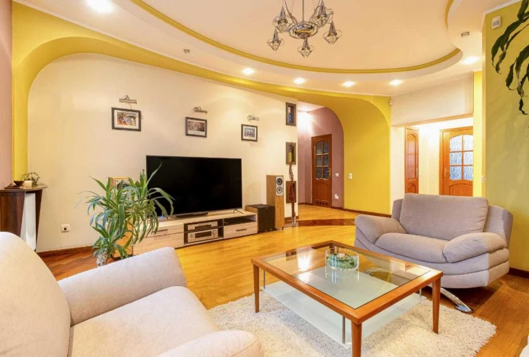 Apartment for Sale, 3 rooms, Efremova 13