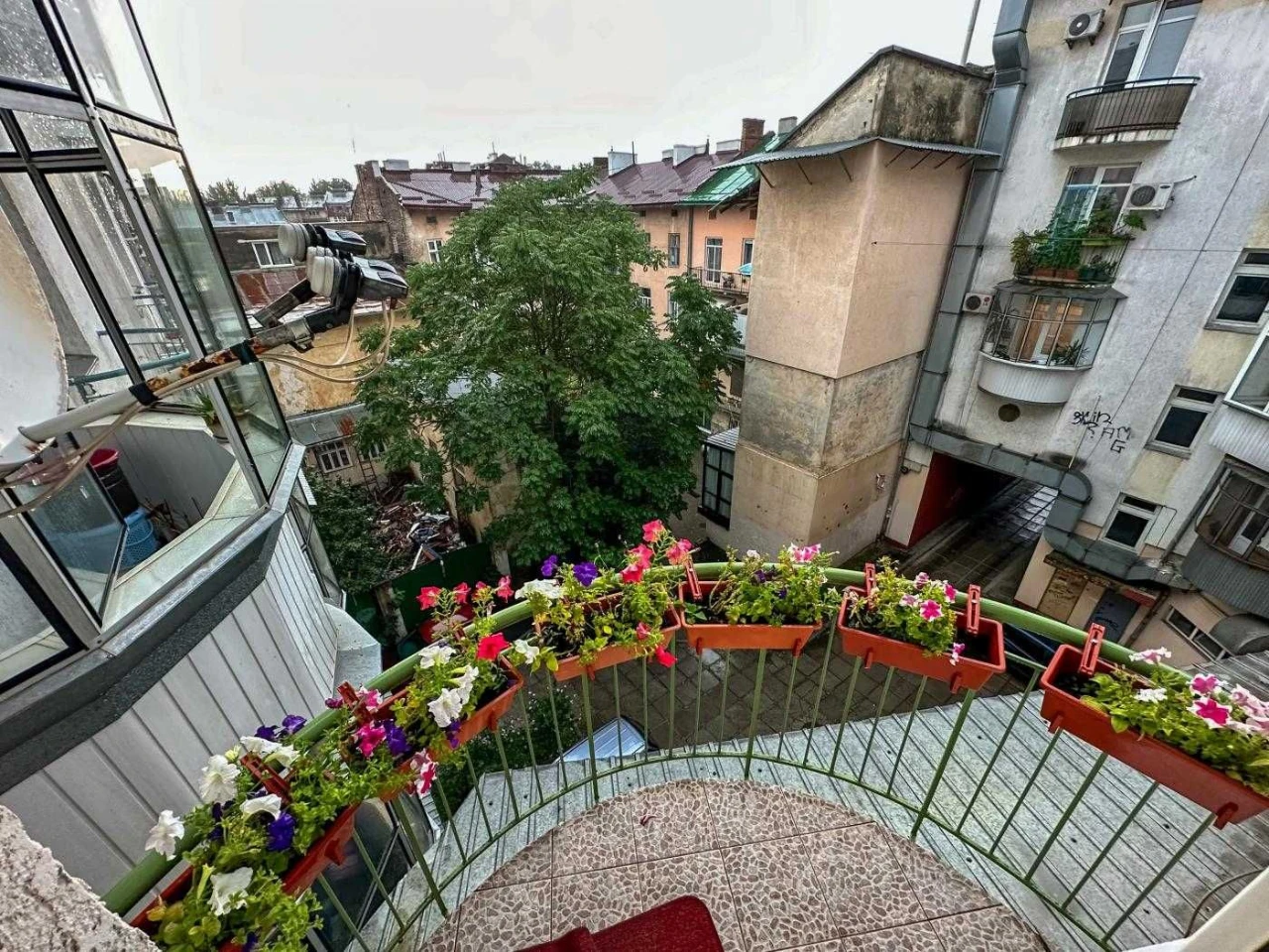Apartment for Sale, 3 rooms, Efremova 13
